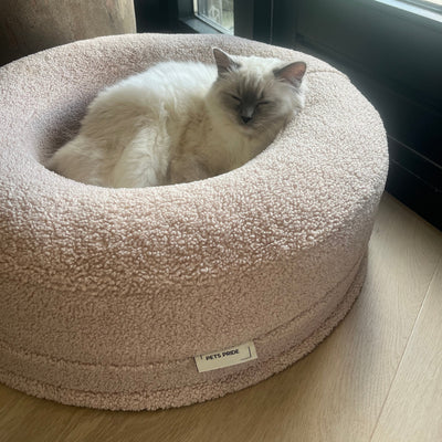 Bouclé Teddy Cat Bed - Latte